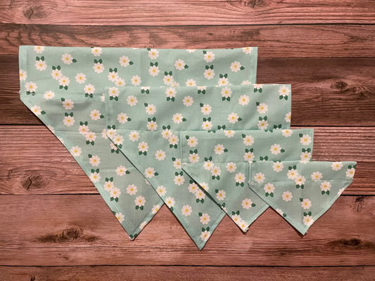 Daisy Print Spring Dog Bandana